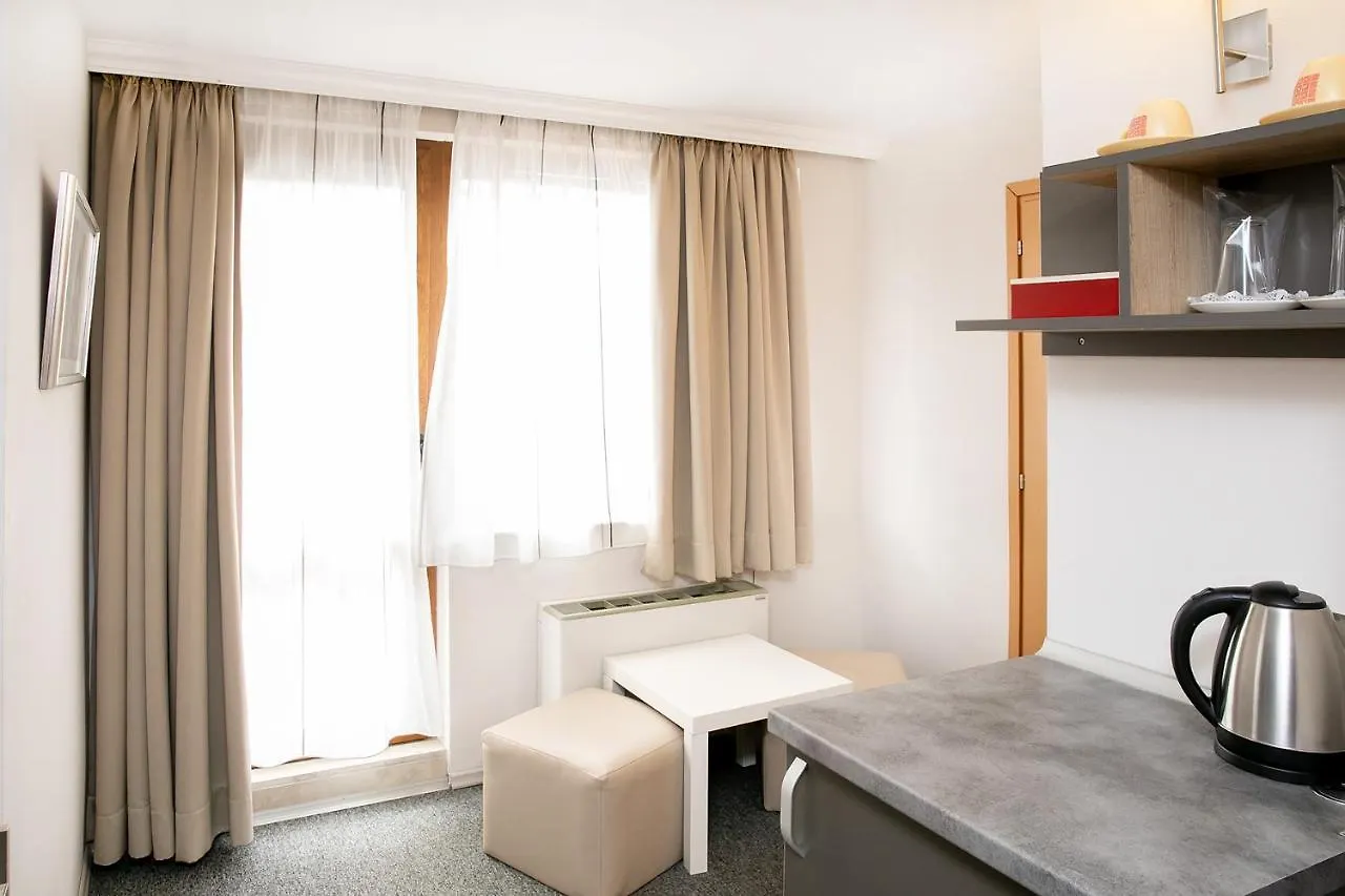 Hotel Niky Sofia 3*,